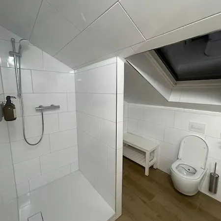 Buxtehude*wohnung*100qm*6 Schlafplaetze*neu* Apartment *